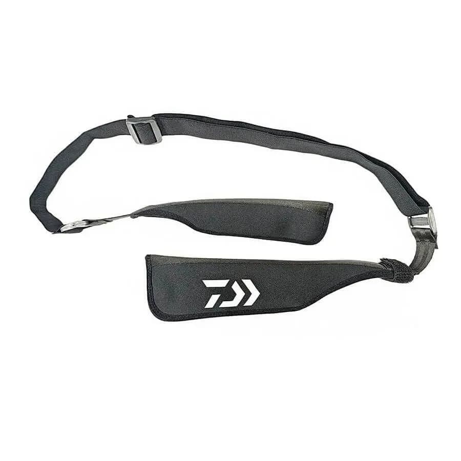 Daiwa Baskılı Neopren Ayarlanabilir Lastikli Kamış Koruma Kılıfı